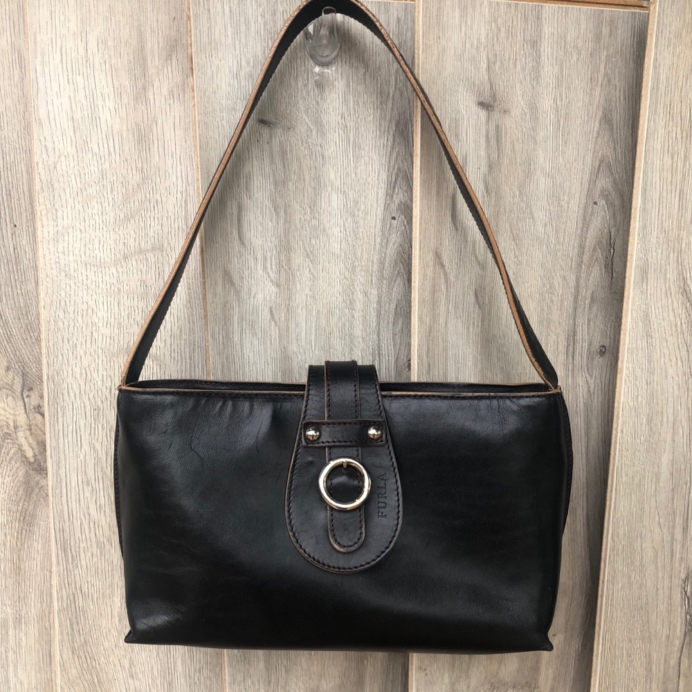 Furla vintage black leather shoulder bag